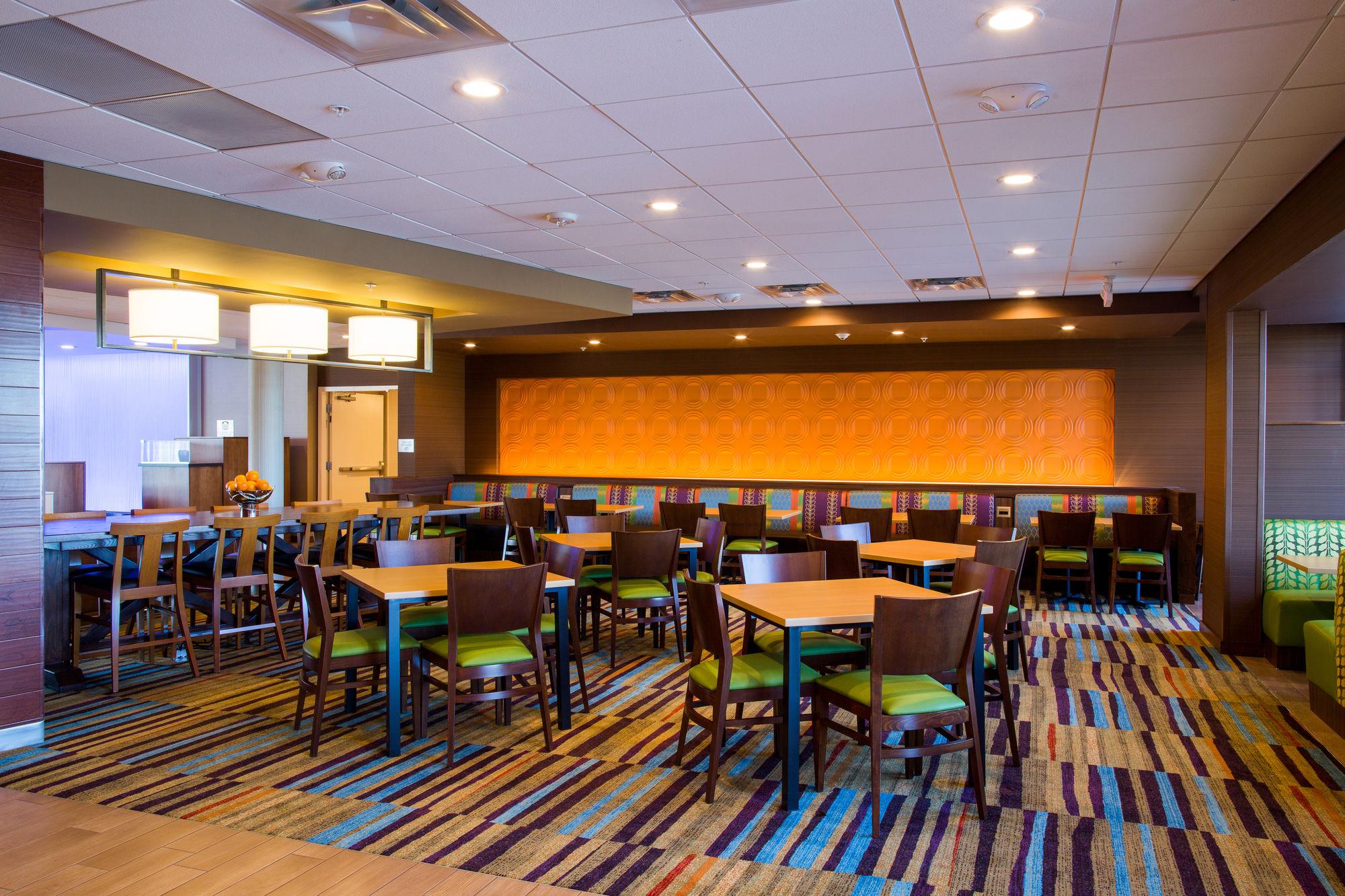 Fairfield Inn & Suites By Marriott Lincoln Southeast Exterior foto